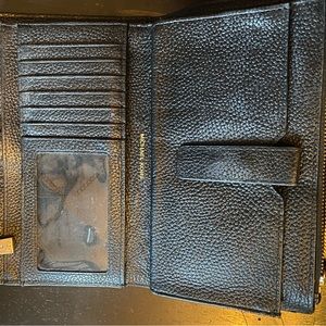 Michael Kors Jet Set wallet